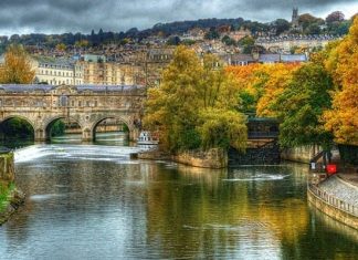 Chiêm ngưỡng vẻ đẹp cổ kính nghìn năm của thành phố Bath nước Anh